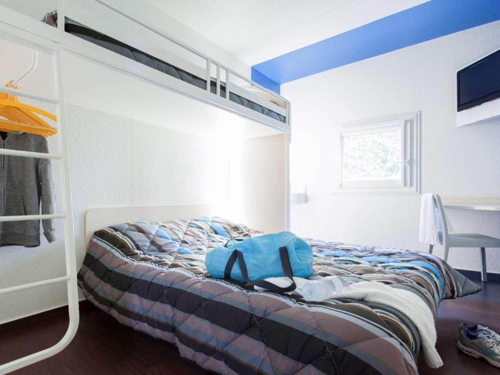 Fyl Good Ex Hotelf1 Cherbourg Tourlaville Exteriör bild