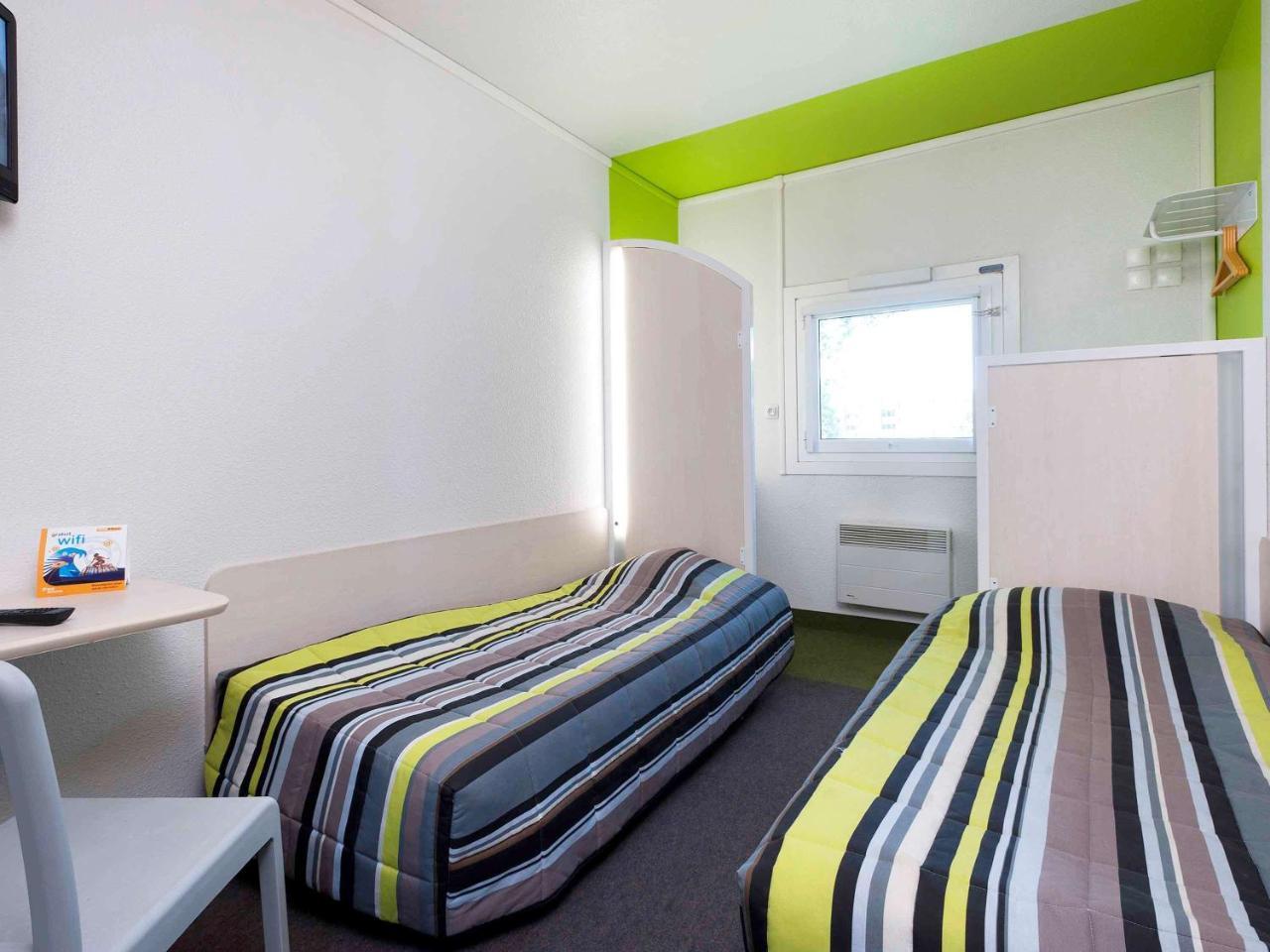 Fyl Good Ex Hotelf1 Cherbourg Tourlaville Exteriör bild